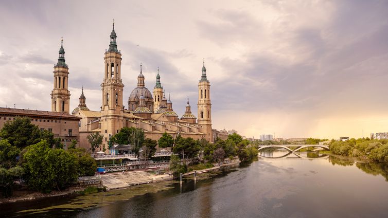 Cathedral Basilica of Our Lady of Pillar and Ebro river at sunse